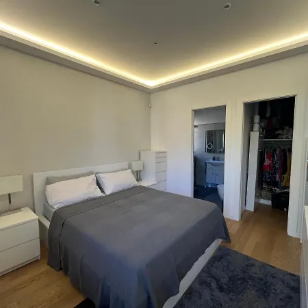 Moderno Bilocale Con Terrazzo Appartement