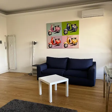 Moderno Bilocale Con Terrazzo 아파트 *