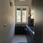 Moderno Bilocale Con Terrazzo *