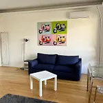 Apartman Moderno Bilocale Con Terrazzo