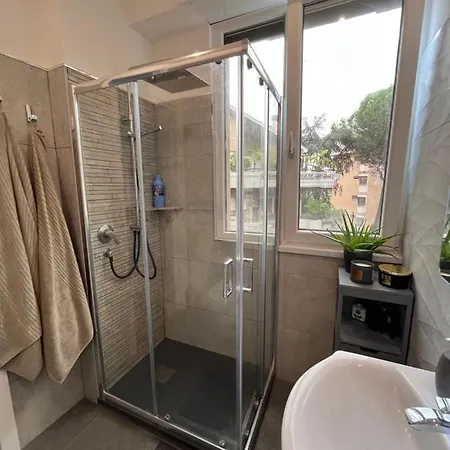 アパート Moderno Bilocale Con Terrazzo ローマ