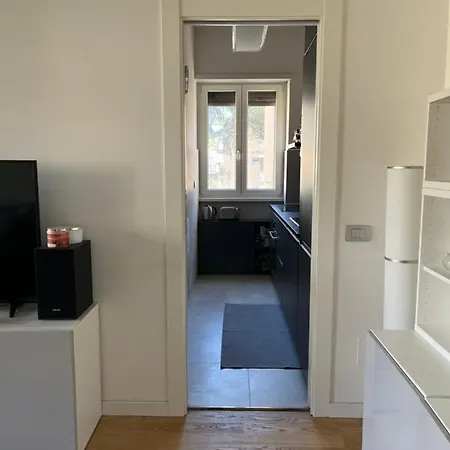 Lägenhet Moderno Bilocale Con Terrazzo