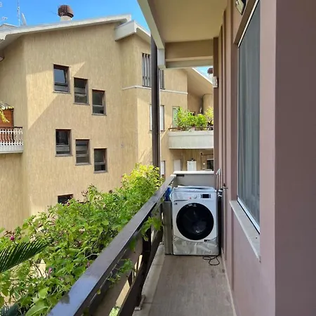 Moderno Bilocale Con Terrazzo * ローマ